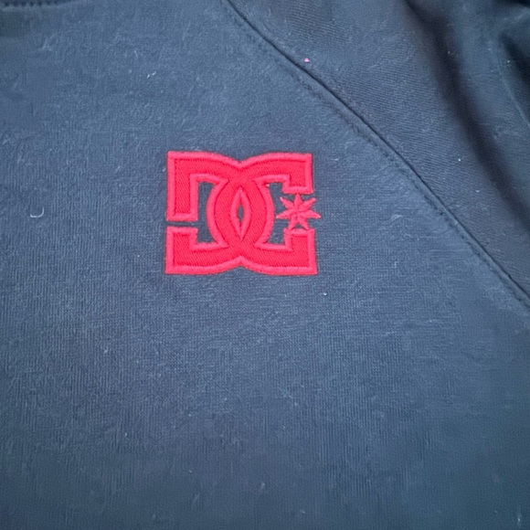 DC Black Logo Full Sleeves Hoodie in Small - Picture 2 of 11